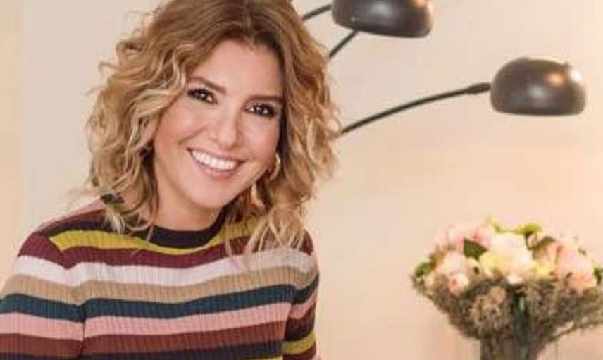 Gülben Ergen'i rezil eden hata: Photoshopsuz hali yanlışlıkla basına verildi!