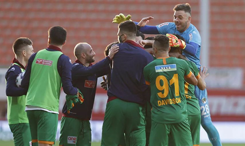 Fenerbahçe Davidson İle Anlaşma Sağladı!