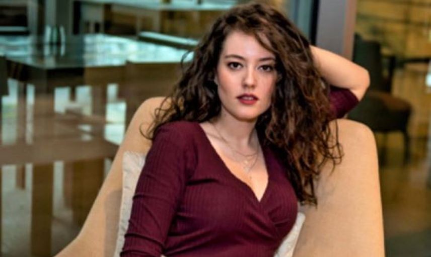 Eşkıya Dünyaya Hükümdar Olmaz'dan Sürpriz Ayrılık! Bahar Karakterini Canlandıran Pelin Akil Diziden Ayrıldı!