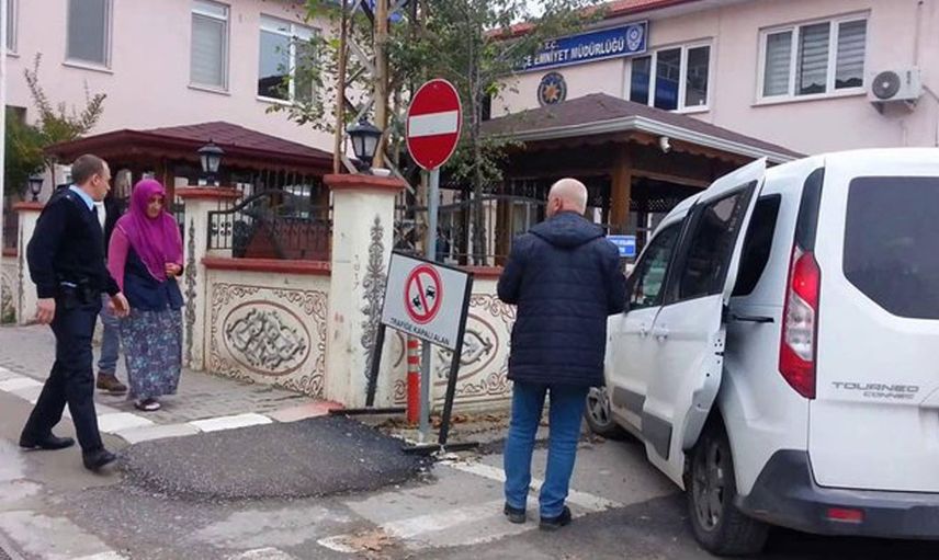 Sakarya'da komşusuyla birlikte olurken 10 yaşındaki oğluna yakalanan anne dehşet saçtı