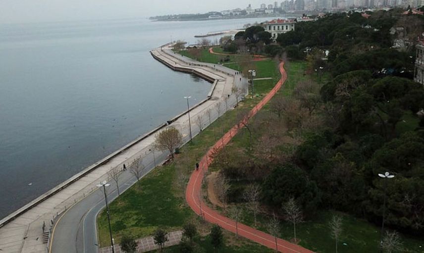 İstanbul'un Sevilen Sahilleri Boş Kaldı