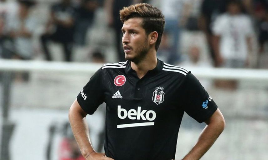 Salih Uçan Kimdir?