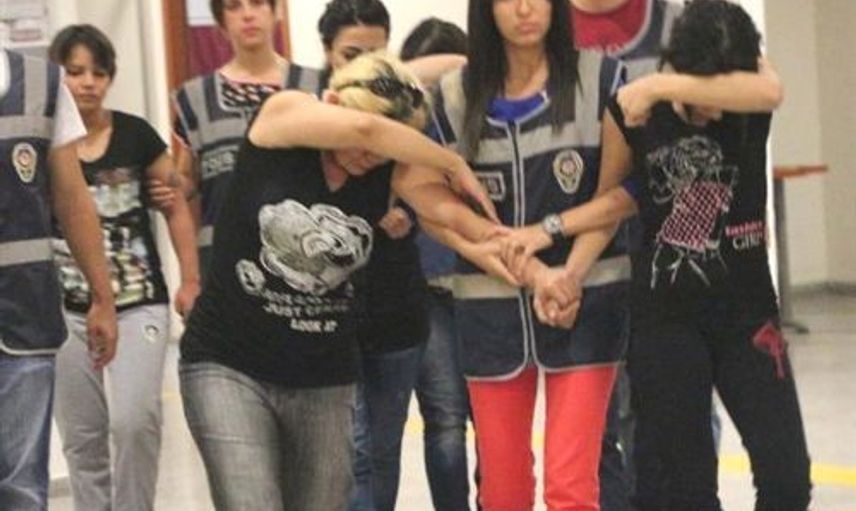 Suriyeli Kadınlar Türkiye'de Paraya Para Demiyor! Bakın Ne İş Yapıyorlar