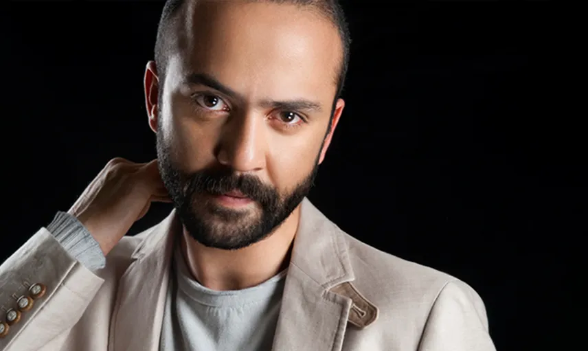 Sarp Akkaya Kimdir? Sarp Akkaya Boyu Kaç, Kilosu Kaç, Aslen Nereli, Sevgilisi Kimdir?