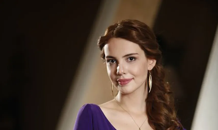 Selen Soyder'i Sinirlendiren Can Yaman Yorumu