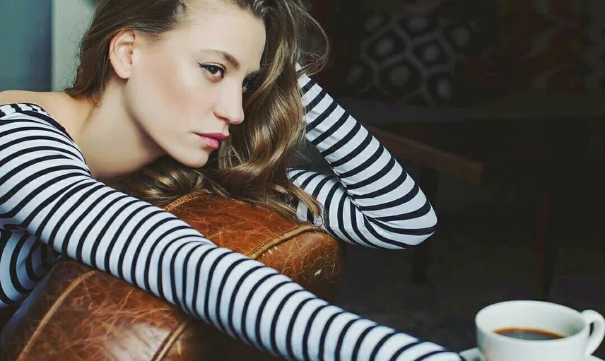 Serenay Sarıkaya Kovboy Tarzıyla Sosyal Medyayı Salladı