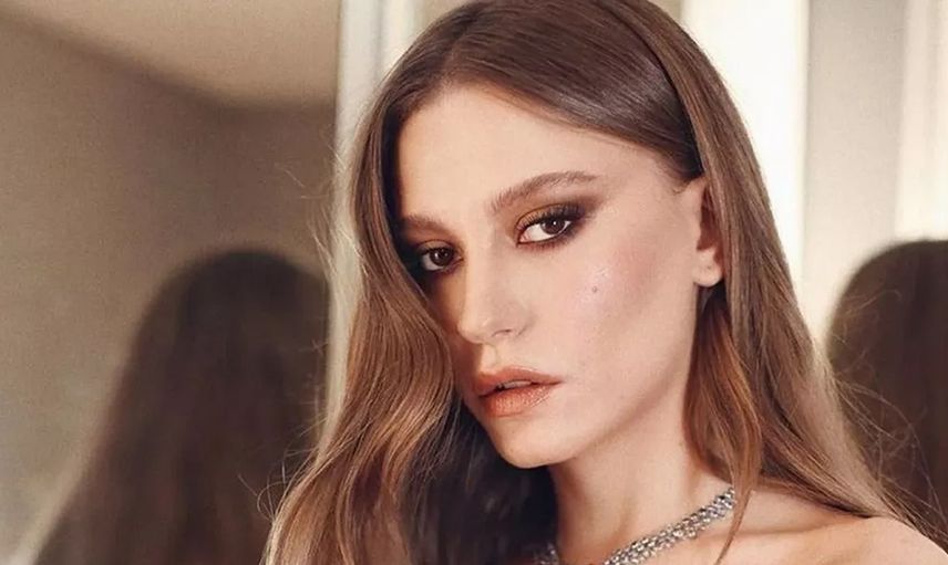 Serenay Sarıkaya ortalığı yaktı geçti! Sevgilisinin gözü önünde yaptığı kalça dansı ağızları açık bıraktı