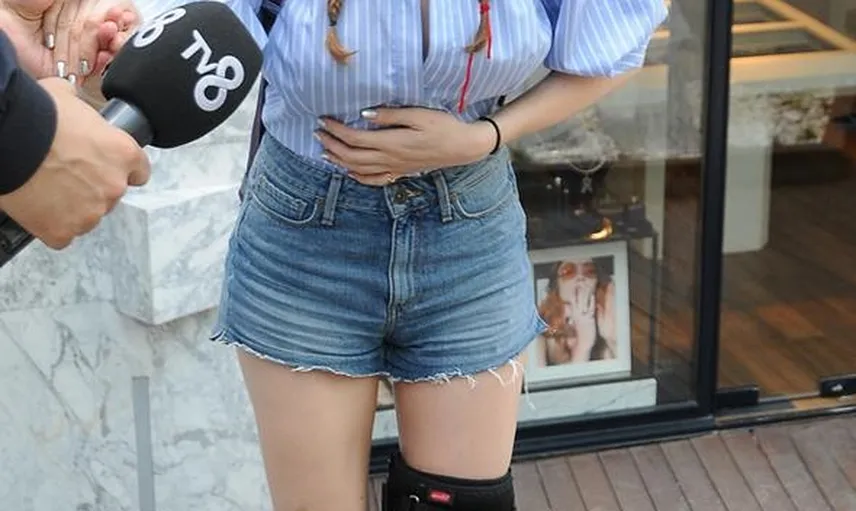Serenay Sarıkaya Ayağını Böyle Sakatlamış!