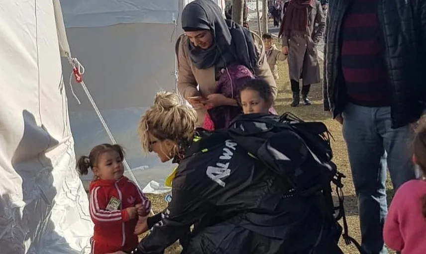 Seren Serengil Elazığ'da Depremzedeler İle Buluştu