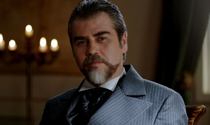 Serhat Tutumluer Sevgilisi - Eşi