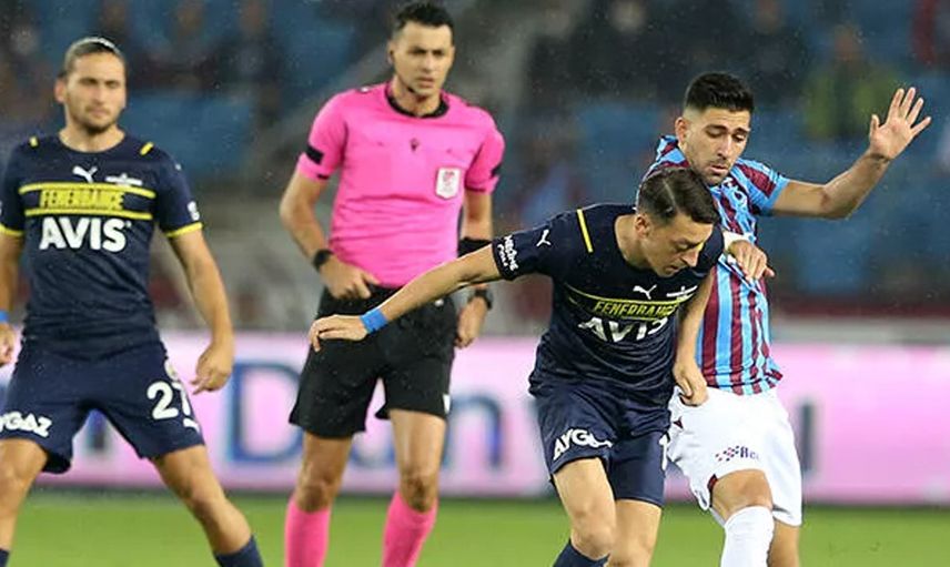 Trabzonspor-Fenerbahçe Maçı Sonunda Altay Bayındır'ın Yaptığı Hareketler Olay Oldu!