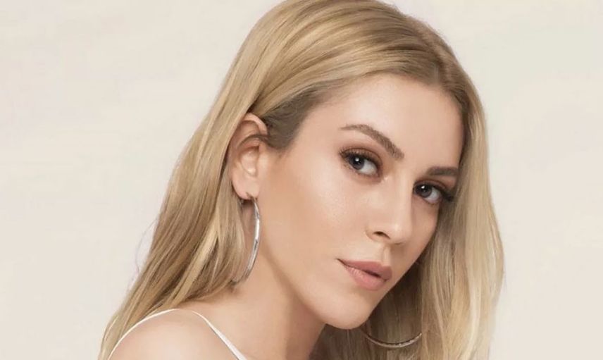 Sosyal medya bu fotoğrafı konuşuyor: Sinem Kobal’la aynı dizide rol aldığı kardeşinin o görüntüleri ortaya çıktı