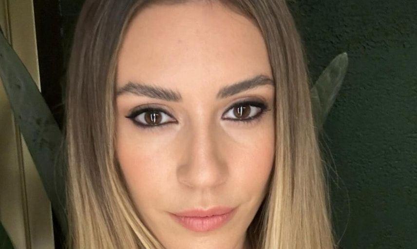 Sinem Kobal'ın set paylaşımı heyecanlandırdı: O dizinin setinden paylaştı!