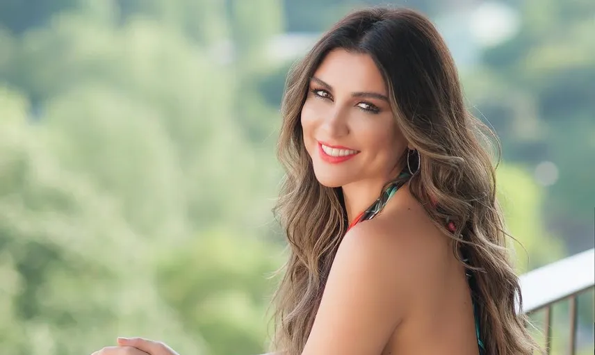 Selen Görgüzel Yılbaşında Giydiği Kıyafet Hakkında Konuştu