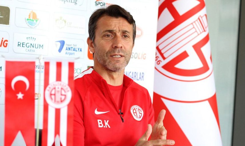 Çaykur Rizespor Teknik Dİrektörlük İçin Bülent Korkmaz İle Anlaşma Sağladı!