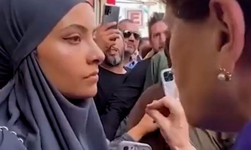 İYİ Parti lideri Meral Akşener gündem oldu! Akşener'e soru sorduğuna pişman olan genç kız gerginlikten arkadaşına sarıldı