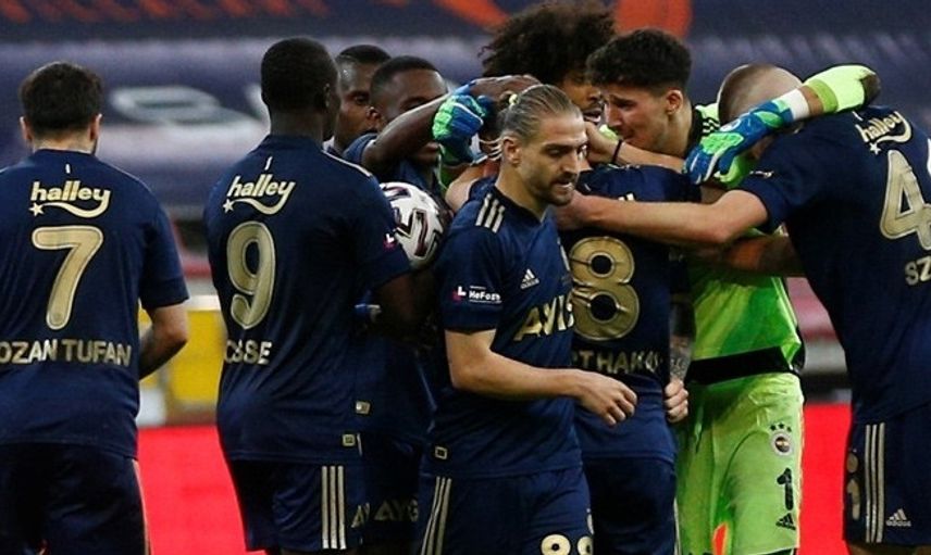 Fenerbahçe'nin Kalecisi Berke Özer'e Atletico Madrid Kancası!