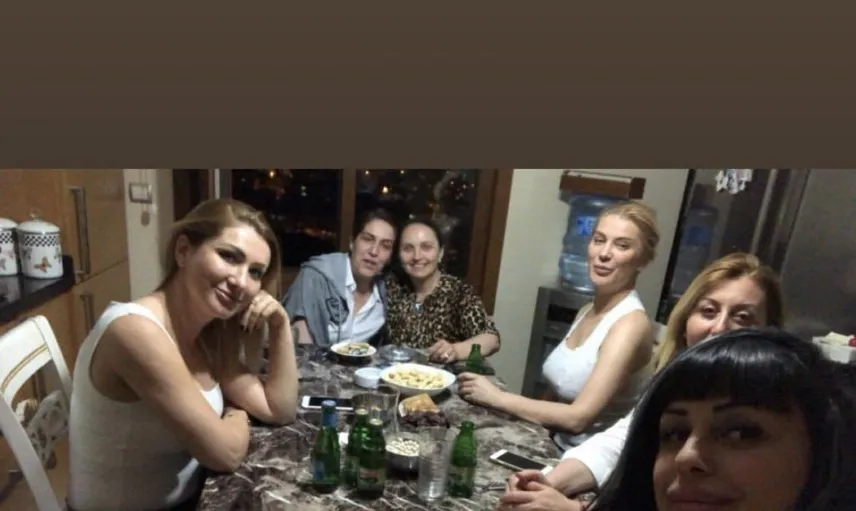 Songül Karlı Kıyafetsiz Sahur Paylaşımı