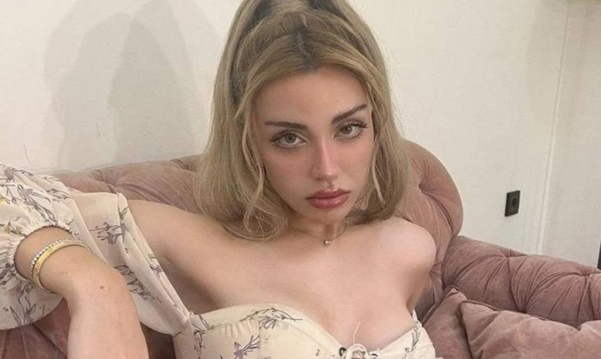 Sosyal medya fenomeni Mika Raun canlı yayında titreme krizine girdi!