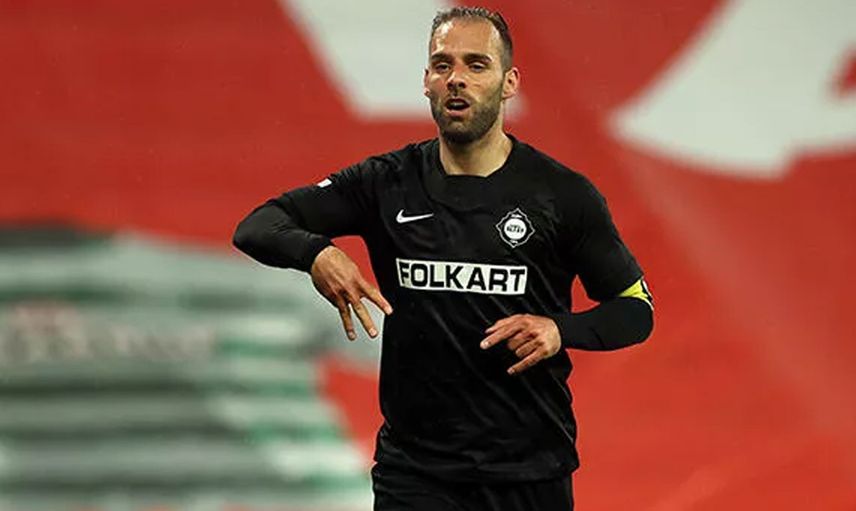 Süper Lig ekiplerinden Altay'da Marco Paixao ve Murat Akça hakkında kadro dışı kararı geldi!