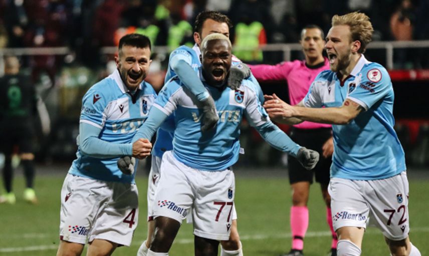 Süper Lig'e veda eden Çaykur Rizespor, Şampiyon Trabzonspor'un futbolcusu Murat Cem Akpınar'ı transfer etmek istiyor!