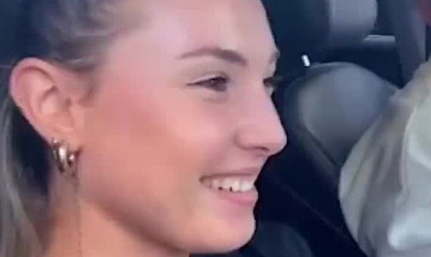 Survivor aşıkları Mert ve Sude kameralara yakalandı! Yüzleri kızaran çiftin eli ayağı birbirine dolandı o görüntülere tepki yağdı