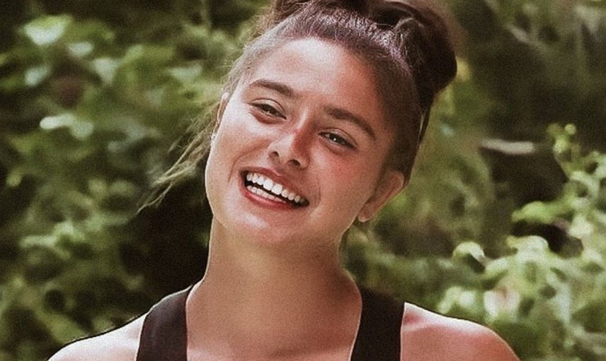 Survivor Ayşe Mini Şortuyla Görüntü Paylaştı Yer Yerinden Oynadı