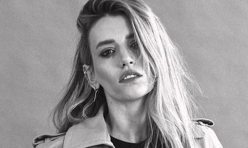 Survivor Gizem Kerimoğlu’nun Ünlü Oyuncu Serenay Sarıkaya’ya Benzerliğinden Sonra Meslekleri de Aynı Çıktı!