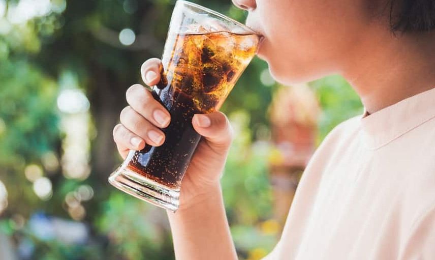 Bir bardak kola içtiğinizde vücudunuzda olanlar