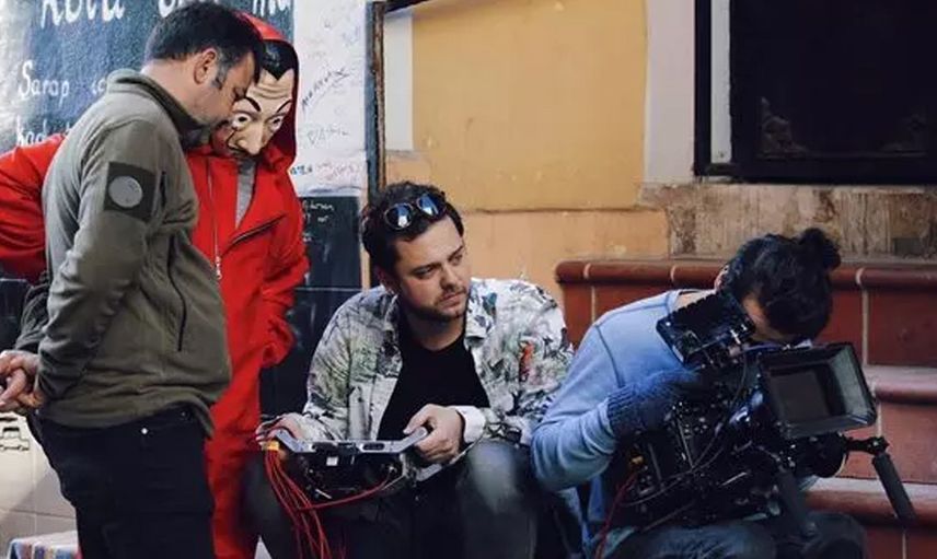 Demet Evgar'ın sır gibi sakladığı erkek kardeşi meğer onunla aynı dizide oynuyormuş! Bakın hangi ünlü oyuncu çıktı!
