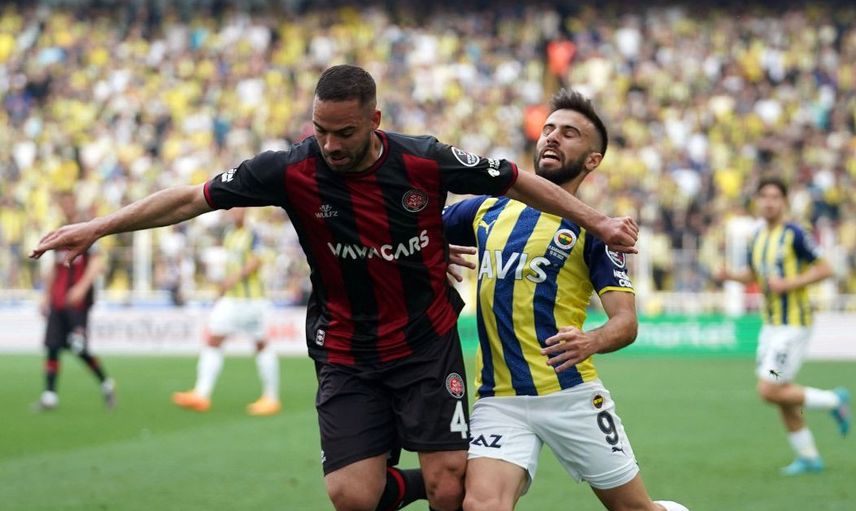 Erman Toroğlu Fenerbahçe - Fatih Karagümrük maçında futbolcuların oynadığı oyuna isyan etti!