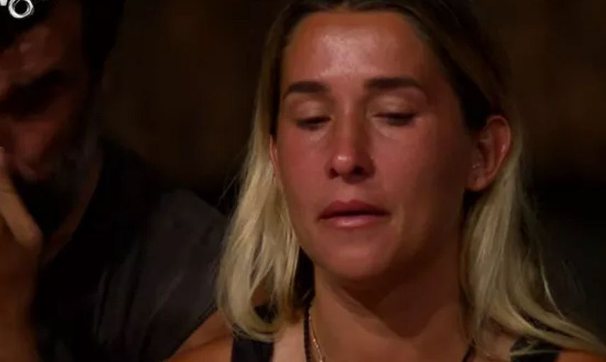 Survivor’da bu hafta elenen isim belli oldu! Yarışmanın fenomen ismi ada hayallerine veda etti