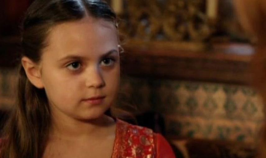 Muhteşem Yüzyıl’ın Mihrimah Sultan'ın kızı Kayra Zabcı’yı görenler şaşırıyor! Genç oyuncu Nurgül Yeşilçay’a benzetildi