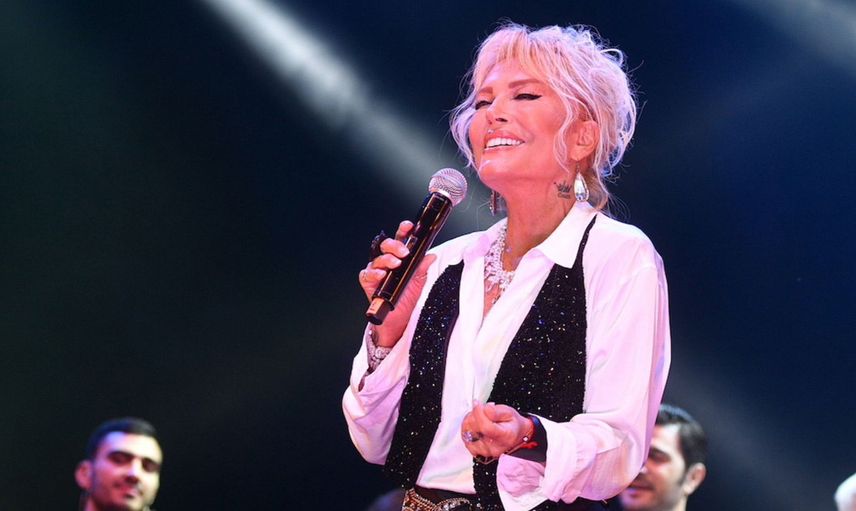 Ajda Pekkan ve kardeşi Semiramis Pekkan arasındaki küslüğün nedeni yıllar sonra ortaya çıktı 'Evini taşladım...'