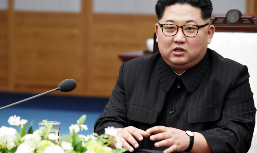Çılgın Diktatör Kim Jong-un Halkın Önünde Yine Bir Can Aldı
