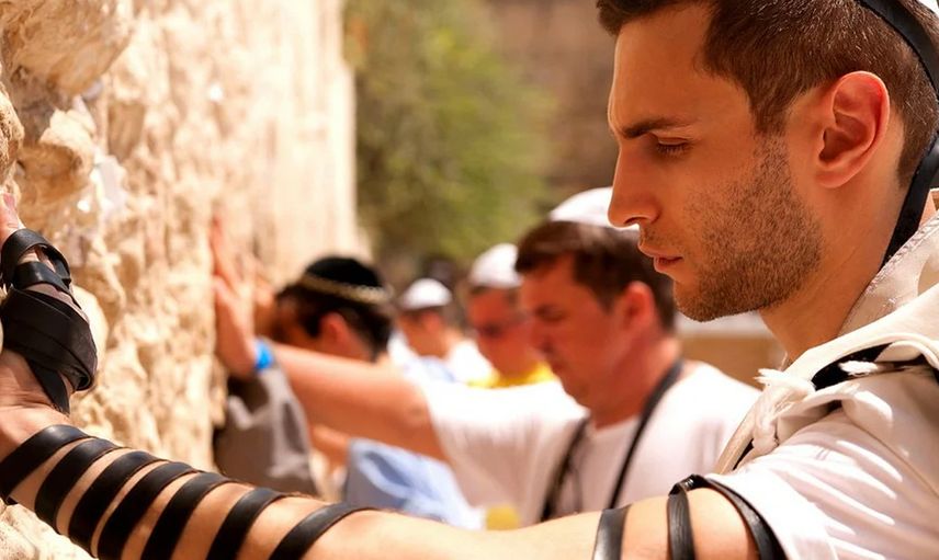 Tefillin Nedir, Nasıl Kullanılır?
