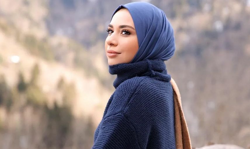 Tesettürden Çıkan Muhafazakar Giyim Influencer'ı Ebru Sever Türk Instagram Hesabını Açıyor!