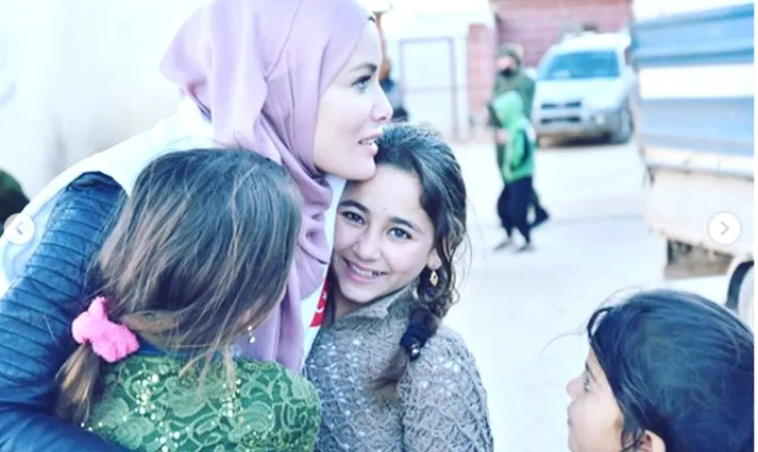 Tesettüre Giren Güzel Oyuncu Gamze Özçelik'ten İlk Fotoğraf