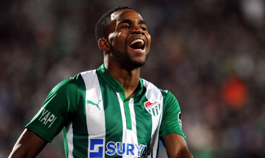 Trabzonspor ve Fenerbahöe Cedric Bakambu'yu Kadrosuna Katmak İstiyor!