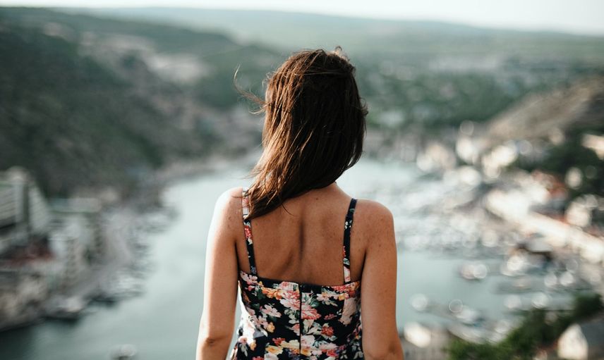 TikTok bu paylaşımı konuşuyor: İç çamaşırından sonra rahminden çıkan parçayı satıyor