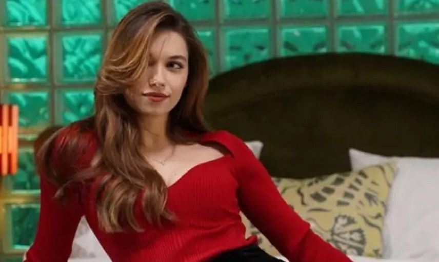 Bir mesajla bütün hayatı değişmiş: İşte Yalı Çapkını'nın Seyran'ı Afra Saraçoğlu'nun oyuncu olma hikayesi!