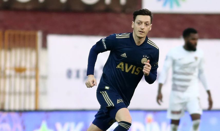 Fenerbahçe'de Mesut Özil Formuyla Beklentilerin Altında Kaldı!