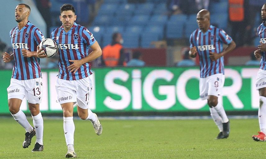 Trabzonspor-Fenerbahçe Derbisine Damga Vuran Anastasios Bakasetas, Ülkesinde Gündem Oldu!