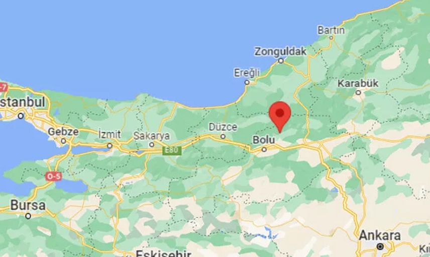 Bolu'da korkutan deprem! Sarsıntı İstanbul dahil olmak üzere çevre illerde de hissedildi
