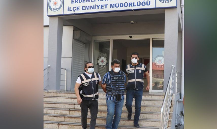 Limon bahçesinde 9 yıl önce işlenen cinayet iç çamaşırıyla çözüldü!