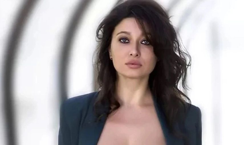 Nurgül Yeşilçay'dan ateşli pozlar! 16 kilo veren ünlü oyuncu fiziğiyle gençlere taş çıkartıyor