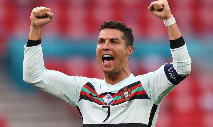 Ronaldo'dan hediye