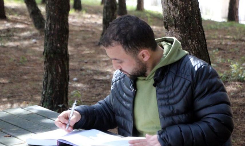 Zor Şartlar Altında Başarılı Olan Öğrenciler