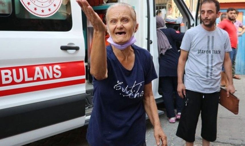 Eşini Bıçaklayan Adam Çocuklarını Alıp Kaçtı
