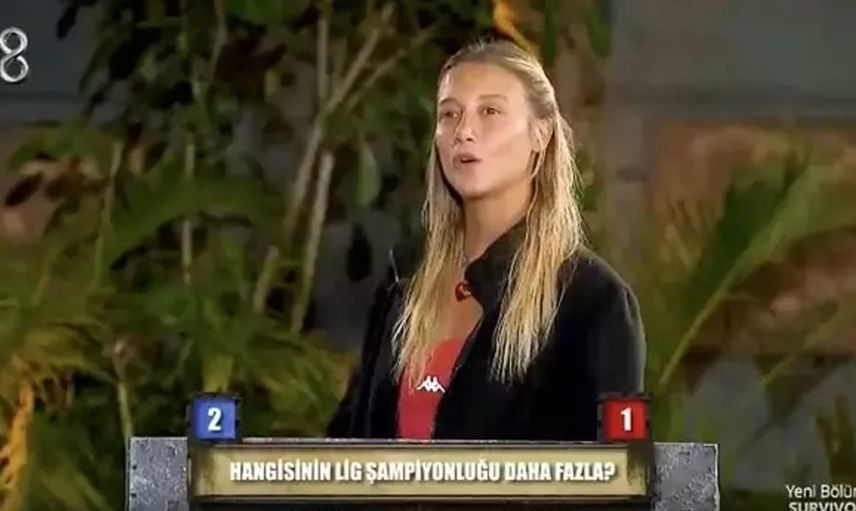 O bakışlar ne Hilmi Cem? Survivor'da Hilmi Cem'in Aleyna'ya bakışları olay oldu! Yüzlerce yorum yağdı!